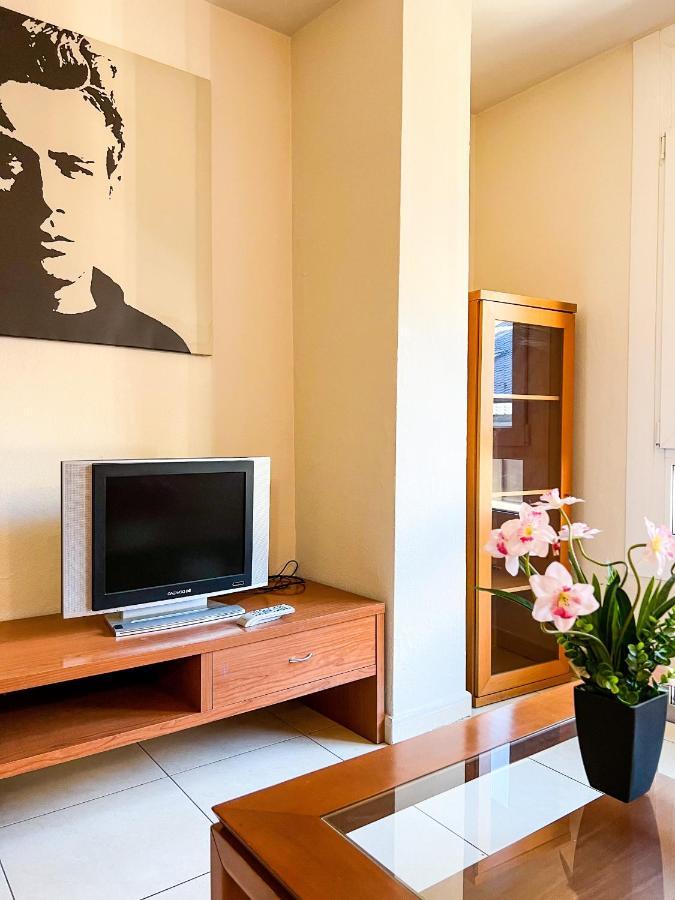 Apartamento Ontario En El Centro De Andorra La Vella Con Parking Apartment Bagian luar foto